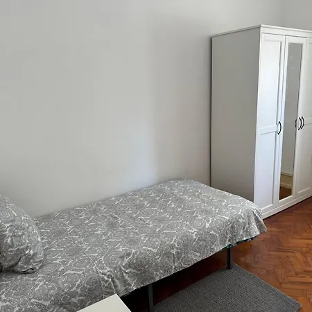 Hostel Alameda Lisbon